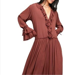 Free People “Sweet Darlin” Romantic Feminine Flirty Boho Maxi Dress
